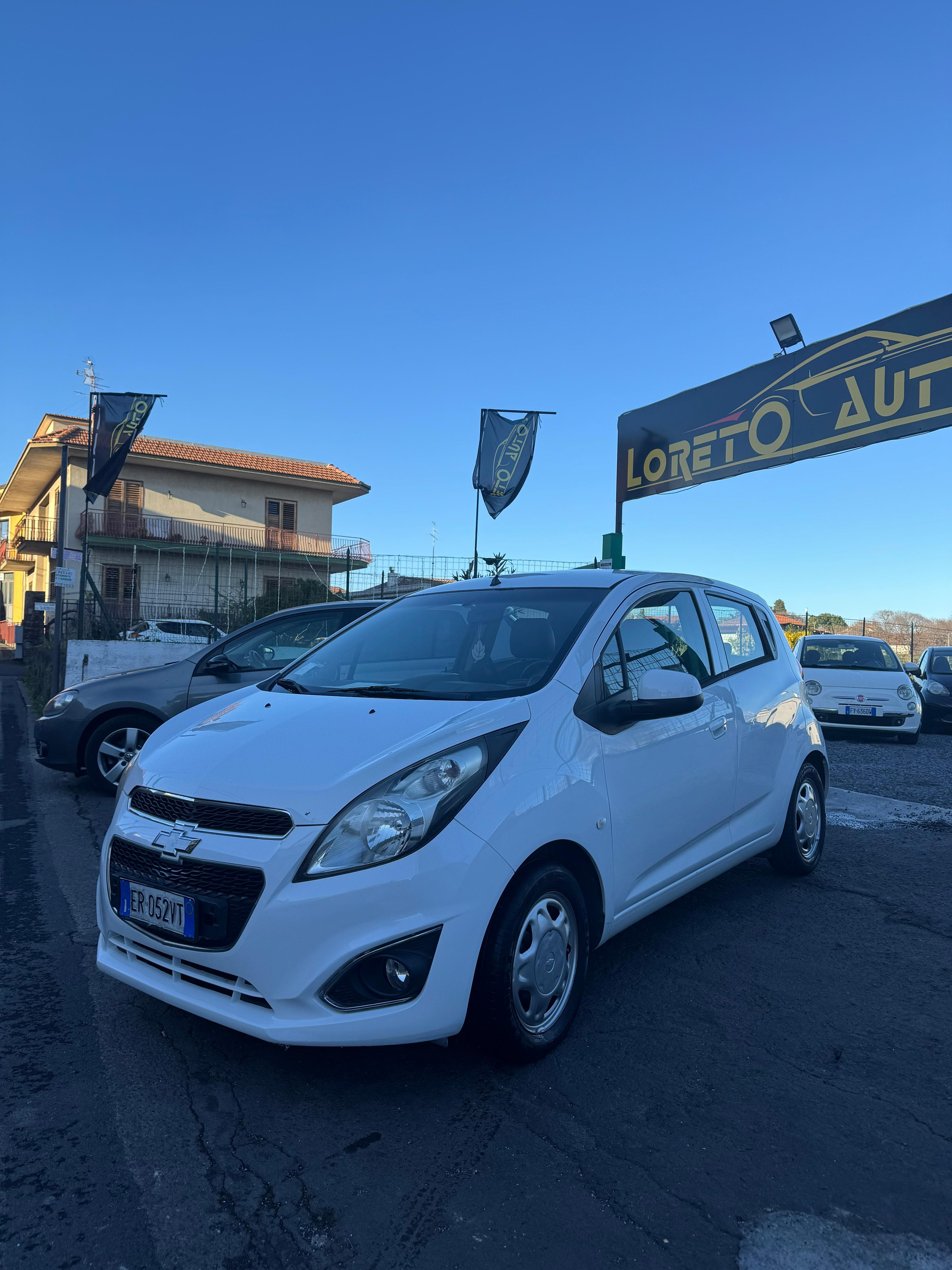 Chevrolet Spark thumb 2