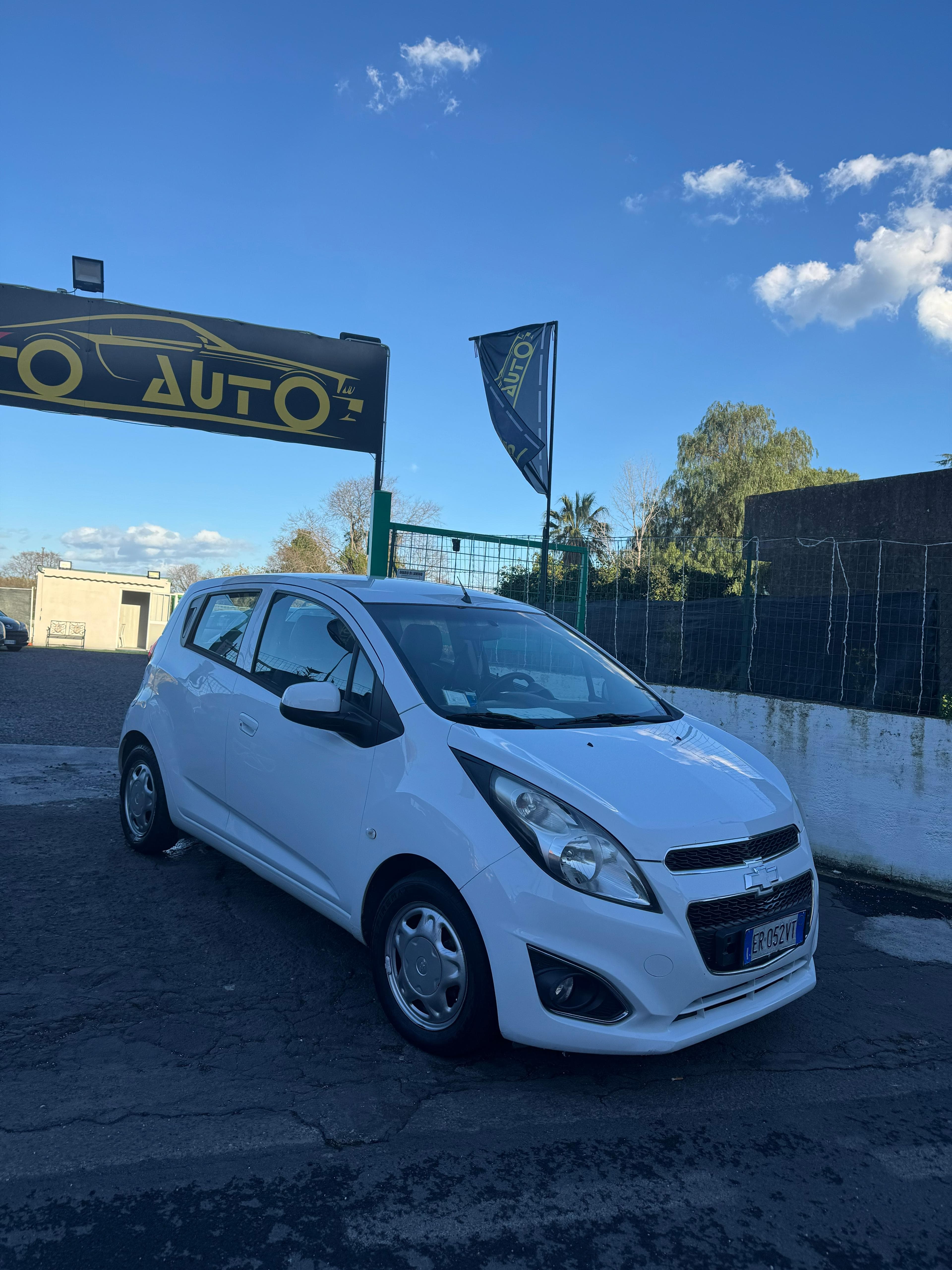 Chevrolet Spark thumb 3