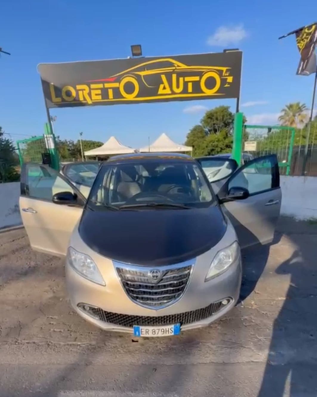 Lancia Ypsilon Ecochic Gold thumb 2