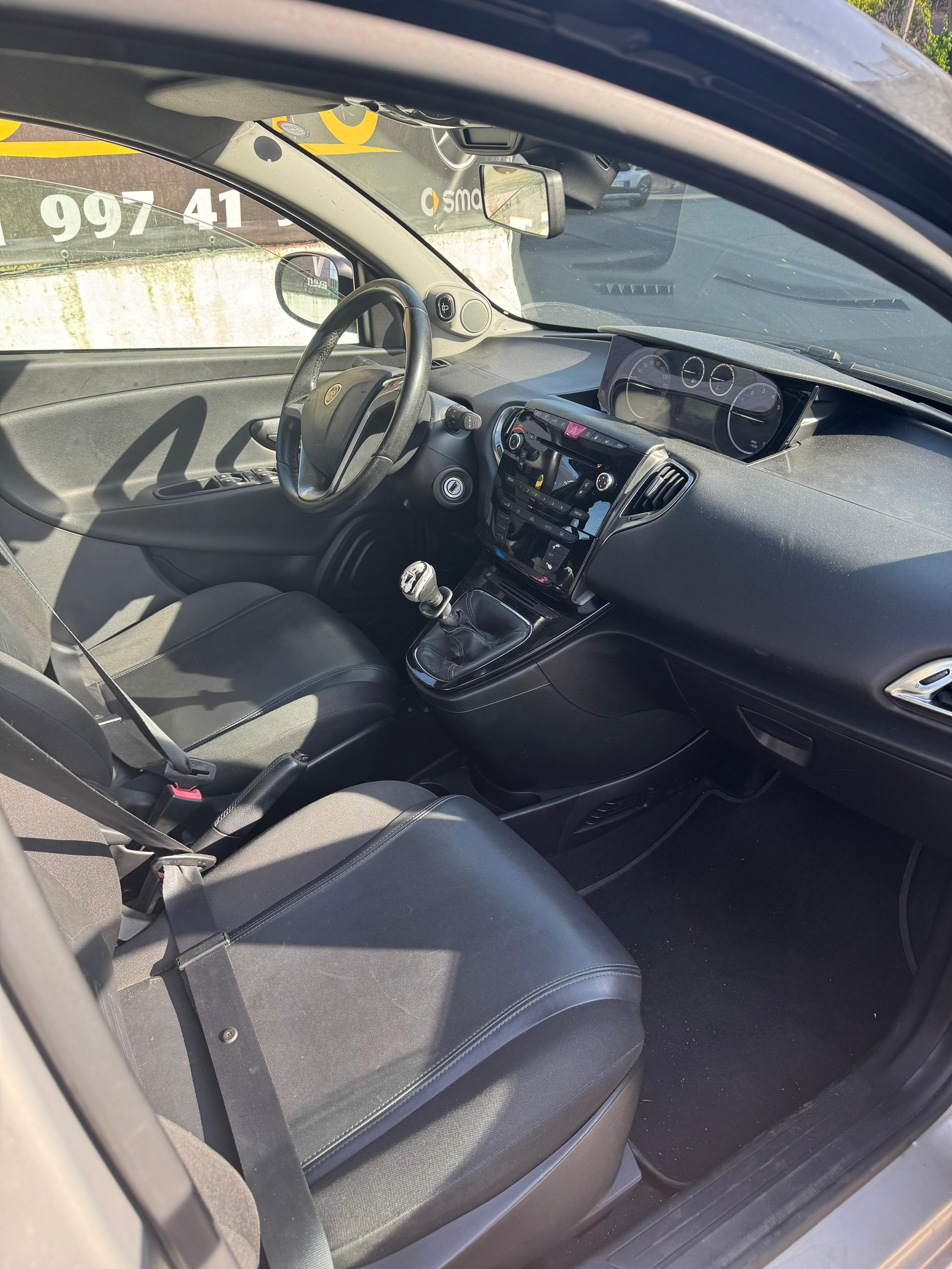 Lancia Ypsilon Ecochic Gold thumb 4