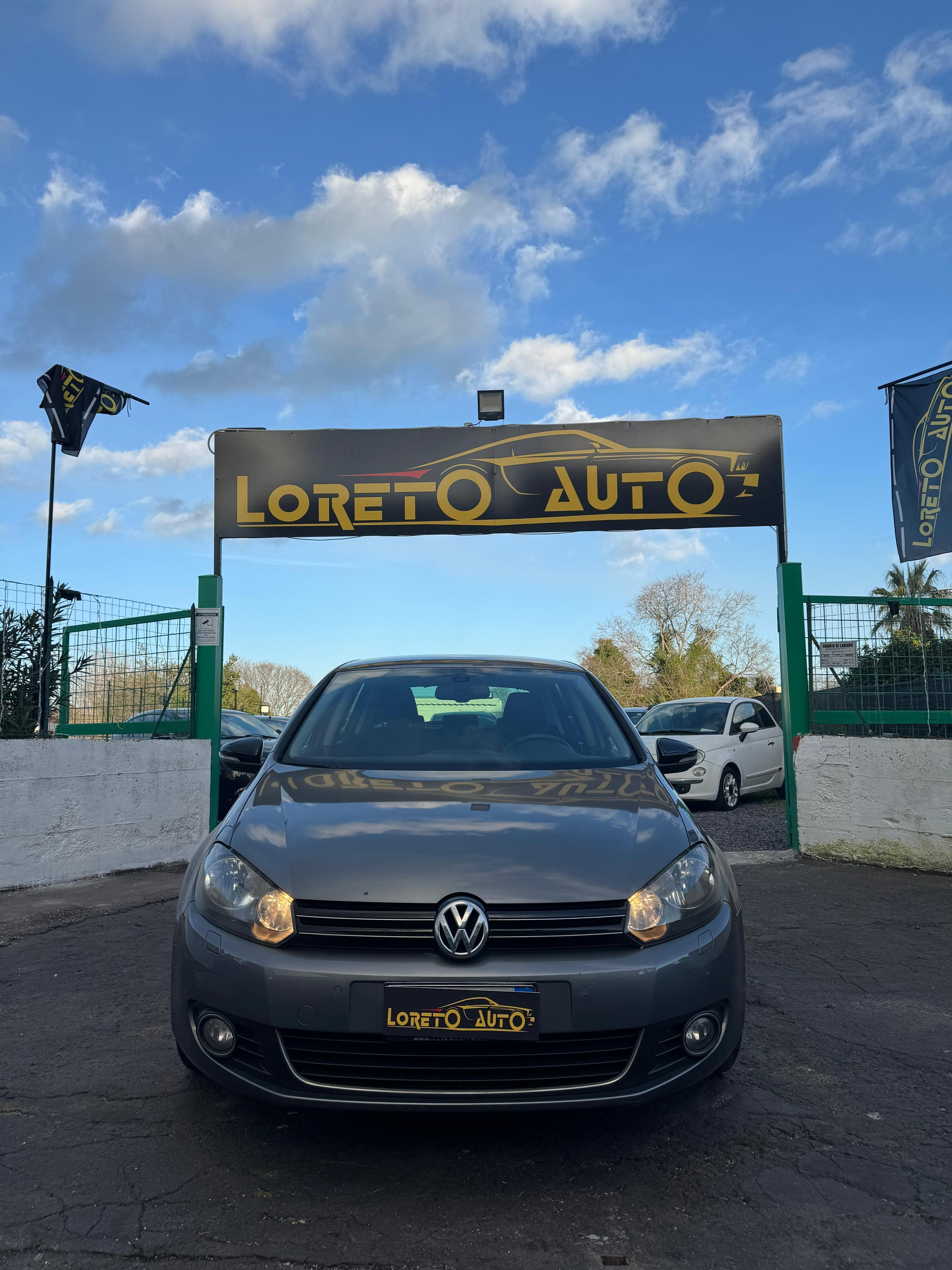 Volkswagen Golf 1.6 TDI 105 CV thumb 1